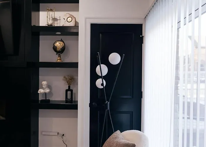 Apartment Parisian Retreat 6min To Main Quandrangle U Of C